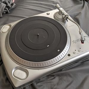 ION TURNTABLE